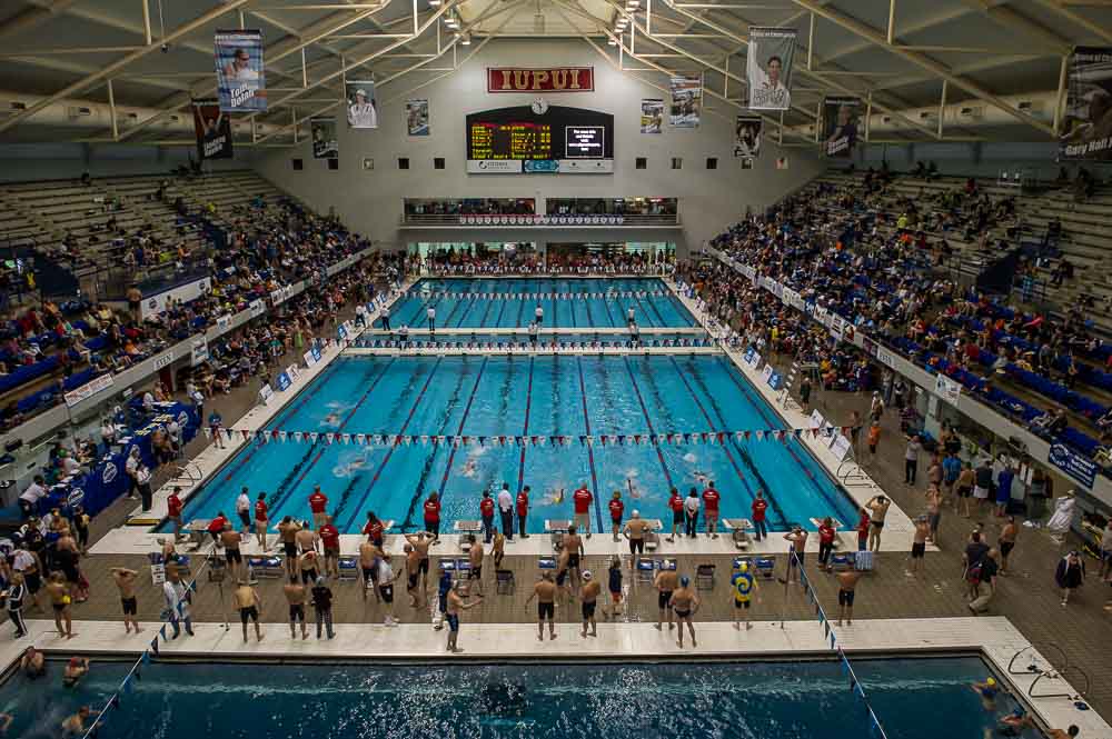 What's the Difference Between Chlorine, Bromine, and Saltwater Pools